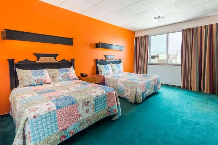 Room 3 of 13