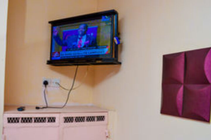 Room 18 of 27