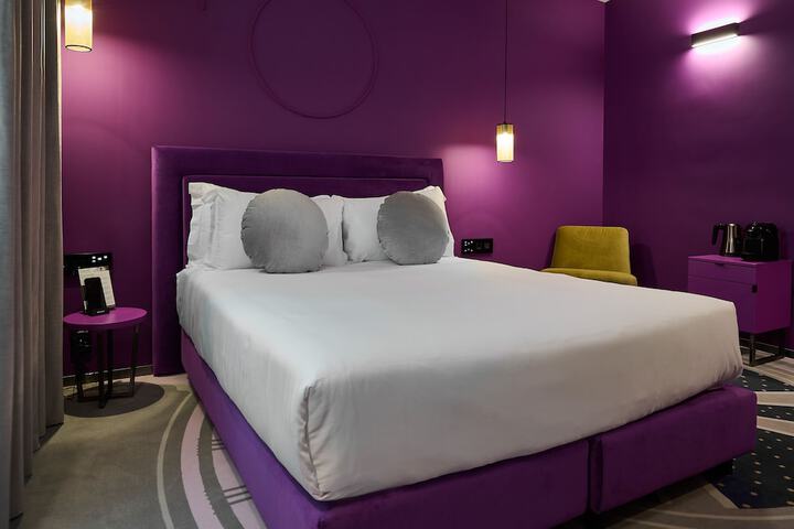 Room 40 of 96