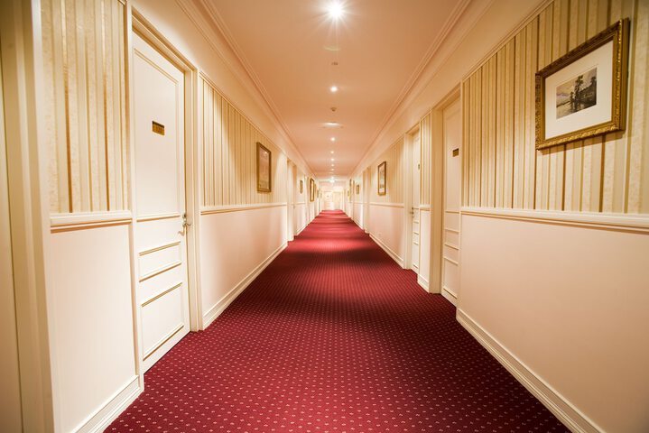 Ballroom/Hall 33 of 37