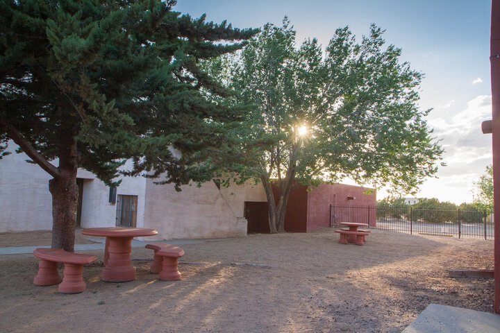 Hotel Exterior 39 of 46