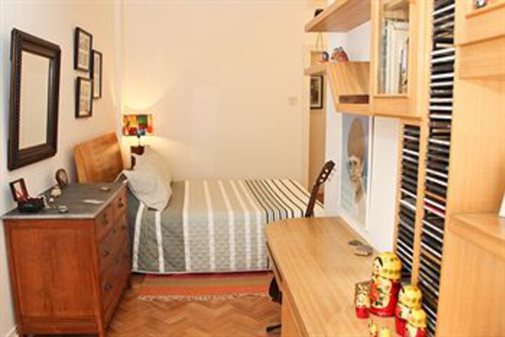 Room 5 of 14