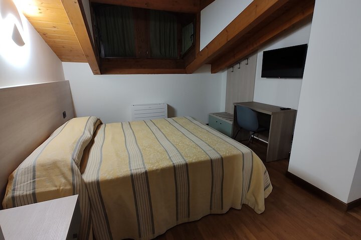 Room 26 of 51