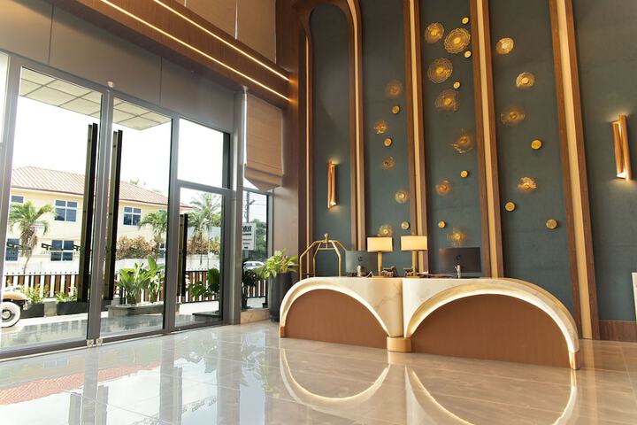 Hotel Interior 7 of 148