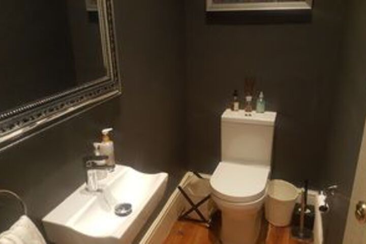 Room 8 of 36