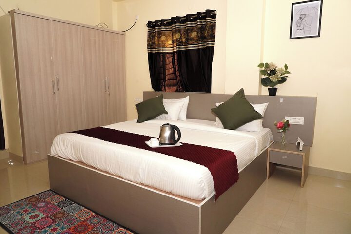 Room 12 of 22
