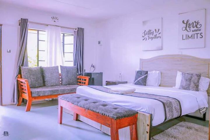 Room 6 of 21