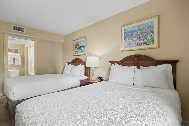 Room 34 of 164