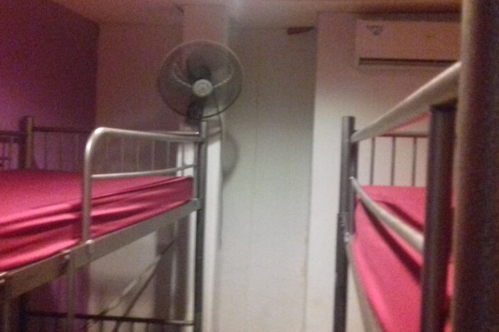 Room 11 of 41