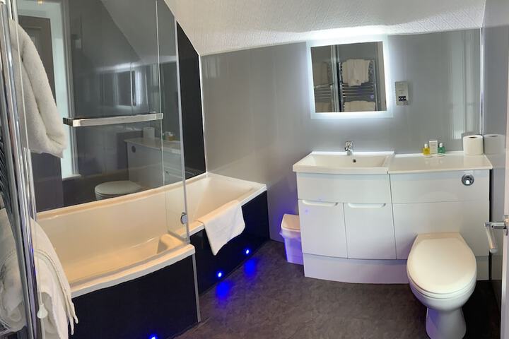 Room 62 of 175