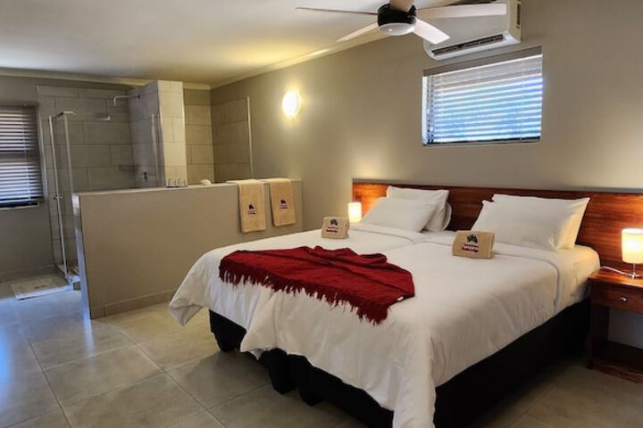 Room 5 of 27