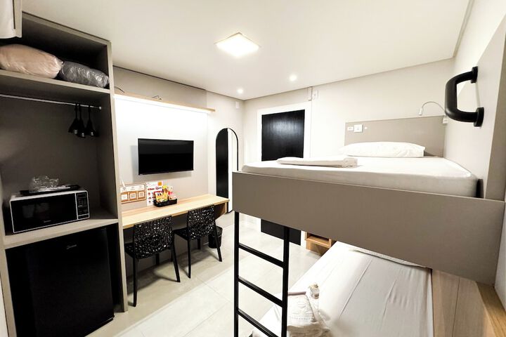 Room 13 of 29