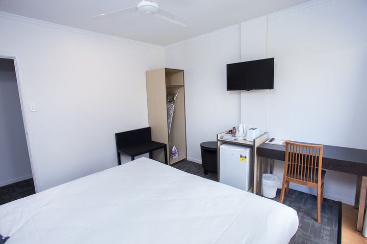 Room 20 of 63