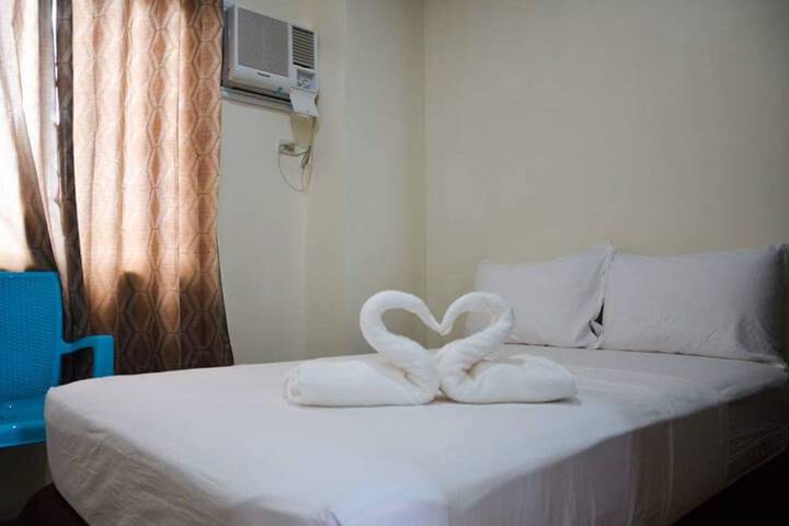 Room 9 of 26
