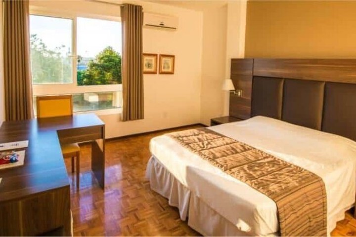 Room 4 of 22