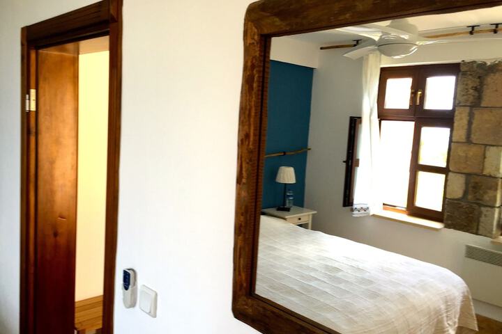 Room 4 of 50