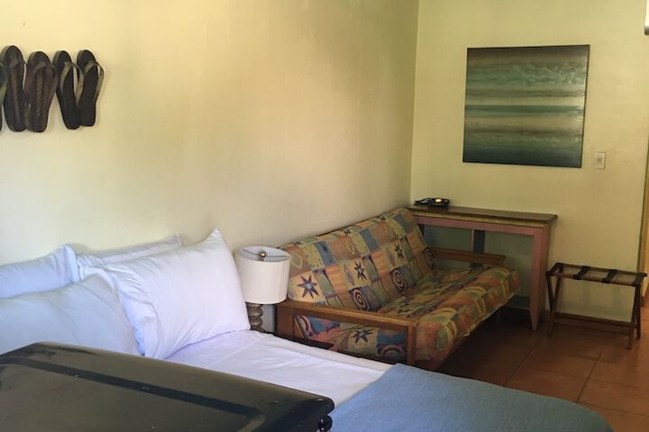 Room 6 of 36