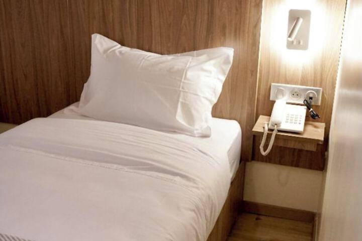 Room 3 of 11