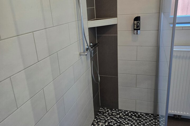 Room 20 of 29