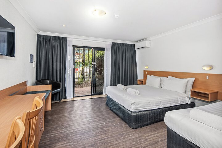 Room 10 of 72
