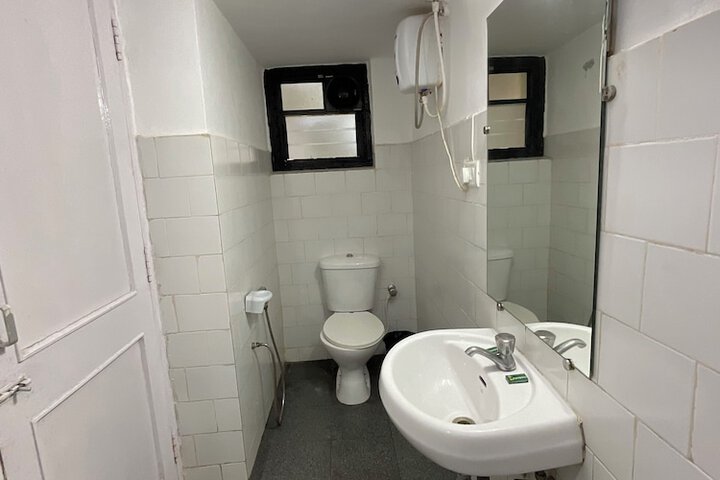 Room 103 of 160