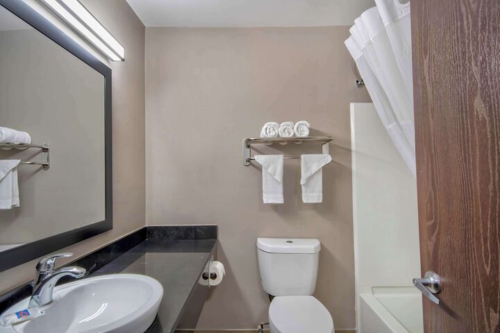Room 16 of 25