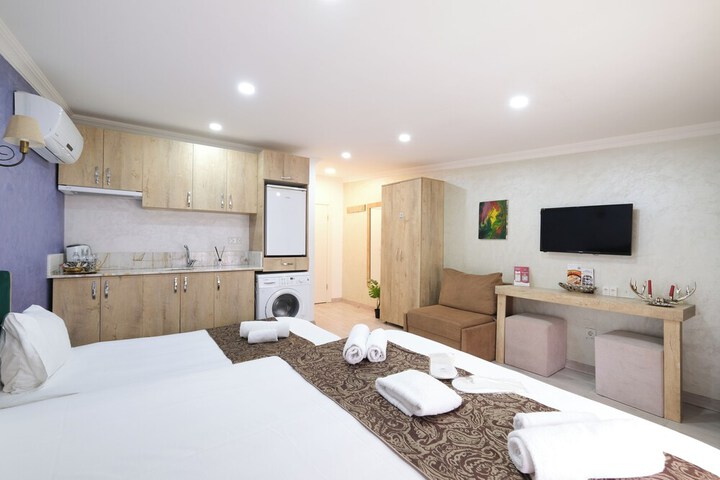 Room 14 of 89