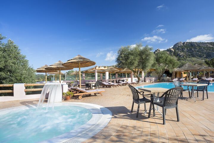 Hotel with Pool