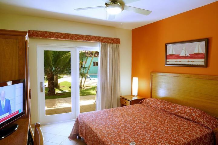 Room 4 of 41