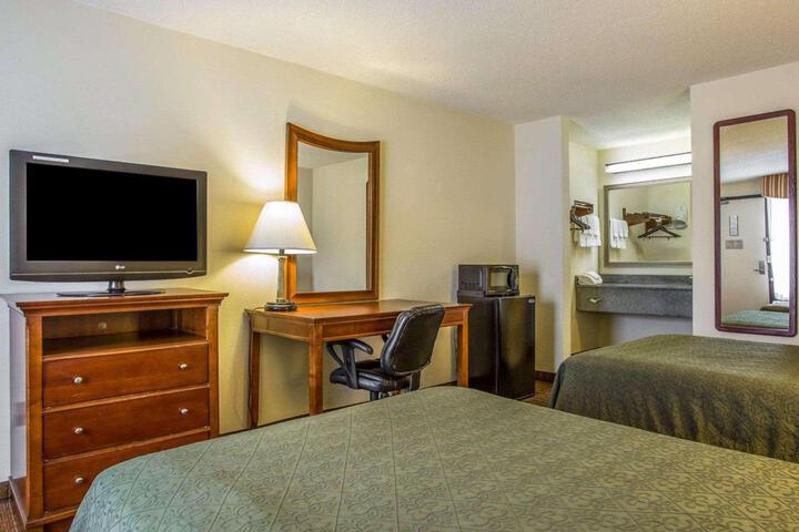 Double Accessible King Size Bed (5 of 6)