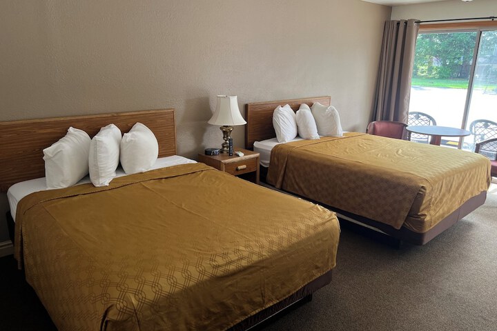 Room 21 of 180