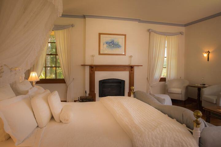Room 14 of 63