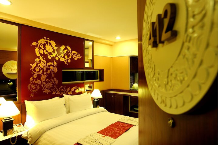 Room 22 of 106