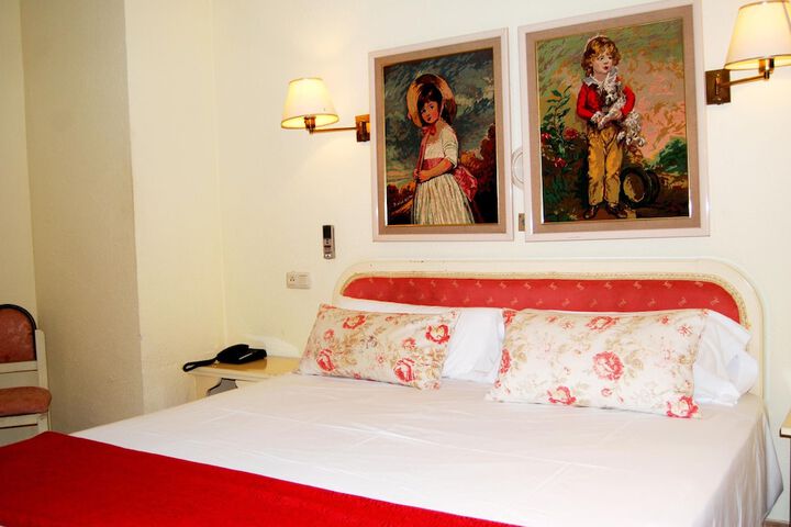 Room 29 of 71