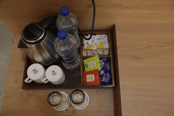 Breakfast/Coffee Service 21 of 40