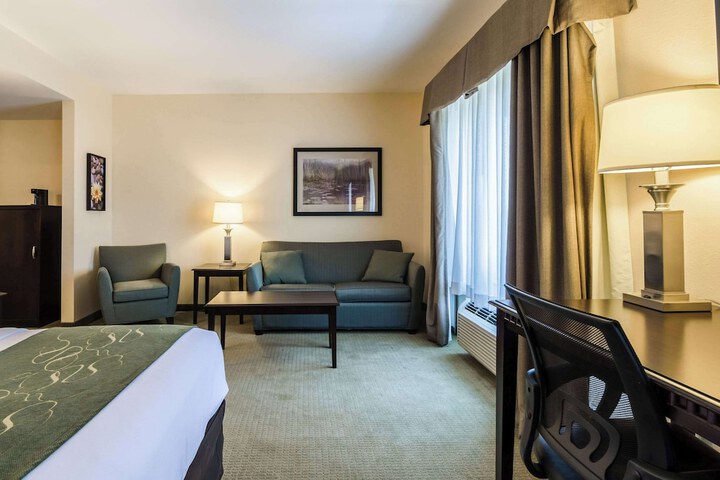Room 22 of 39