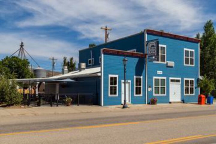 HiWay 40 Grill and Lodge