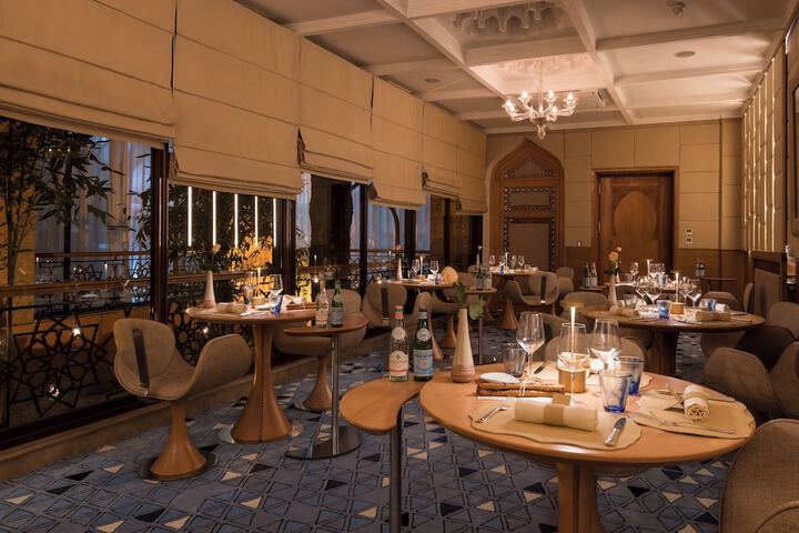 Dining 52 of 75