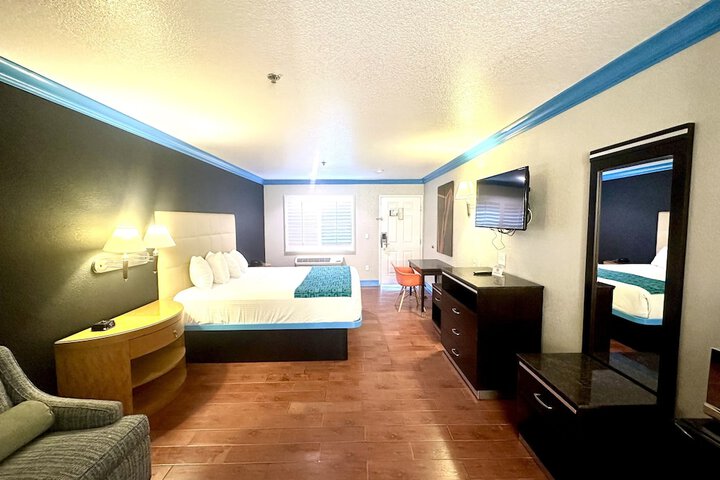 Signature King Bed (33 of 39)
