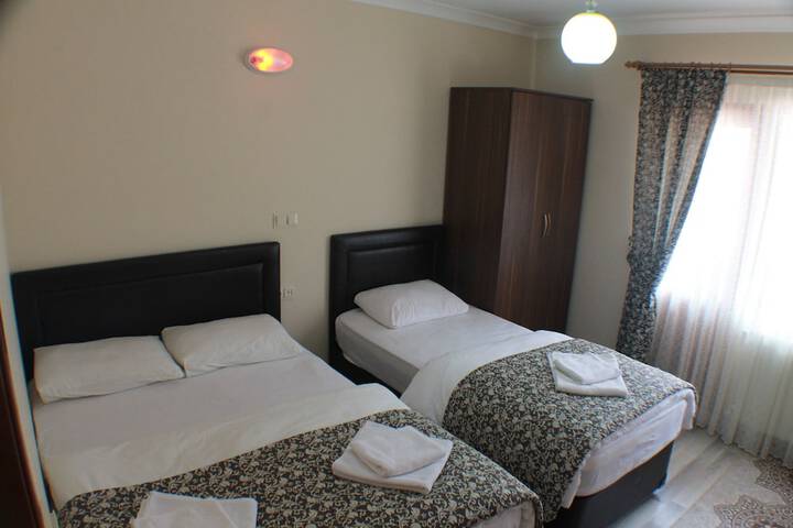 Room 12 of 30