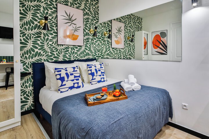 Room 48 of 216