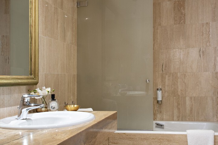 Clean Restrooms