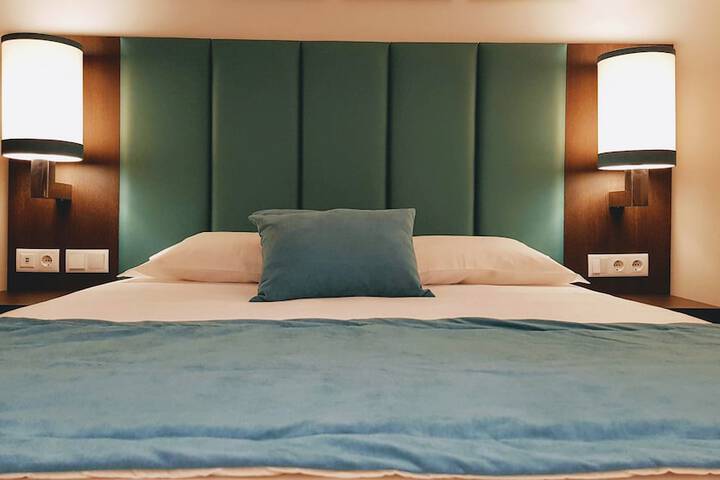 Room 3 of 27