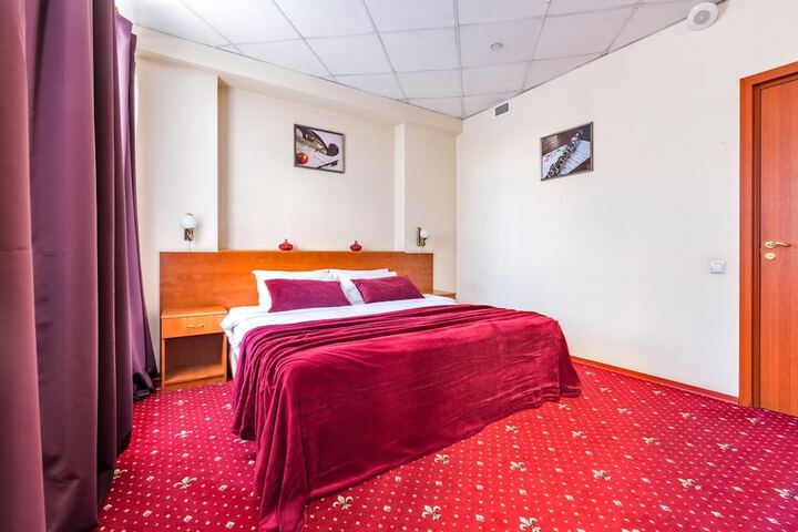 Room 25 of 61