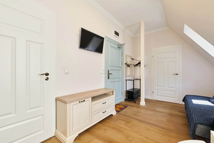 Room 20 of 76