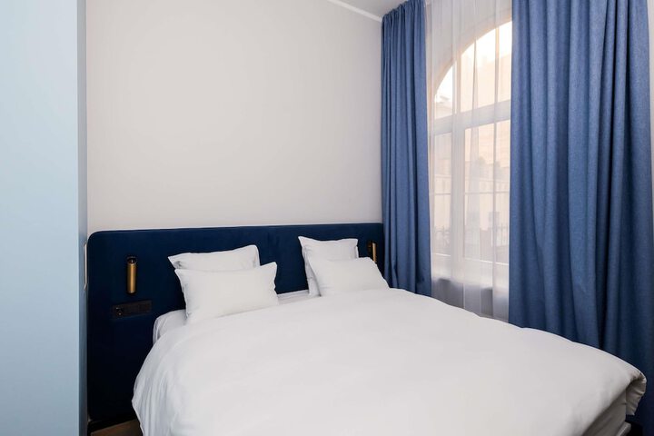Room 64 of 229