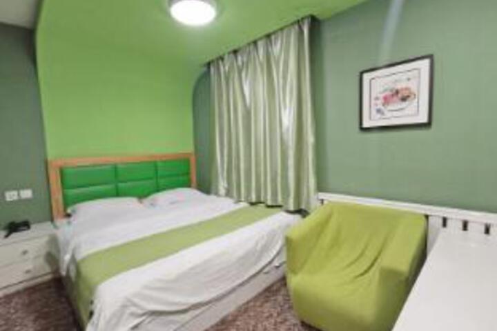 Room 19 of 19