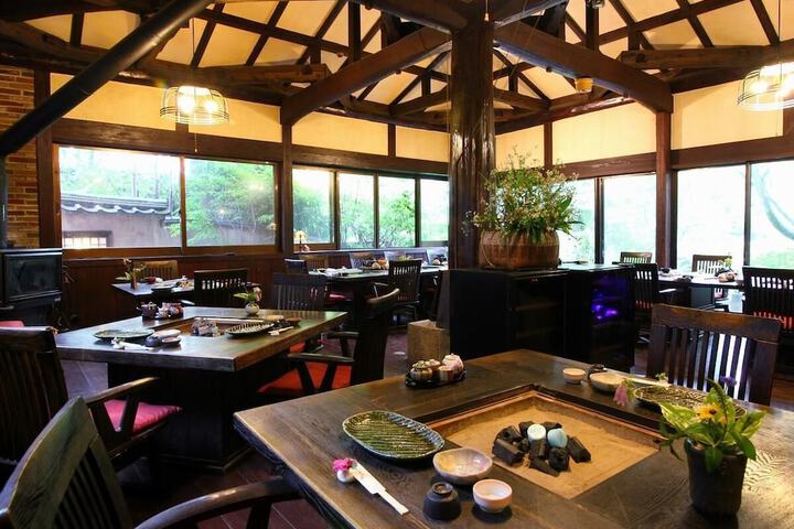 Dining Photos
