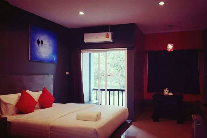 Room 12 of 36