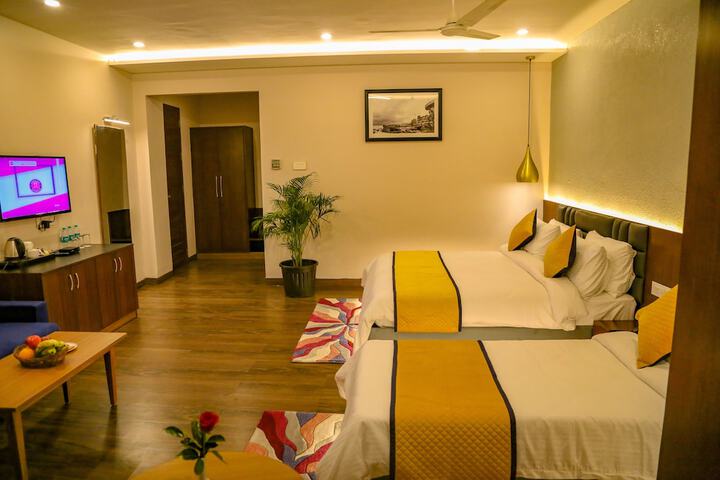 Room 18 of 28